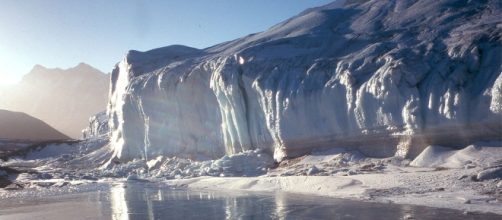 Melting Ice Caps by Gerald Simmons via Flickr