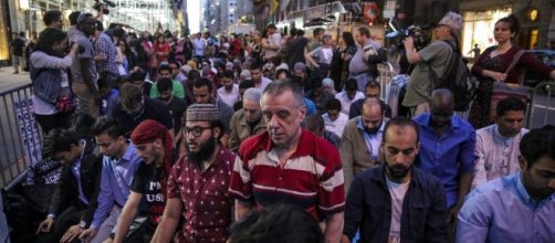 Trump asks Supreme Court to reinstate travel ban on 6 majority ... - mprnews.org