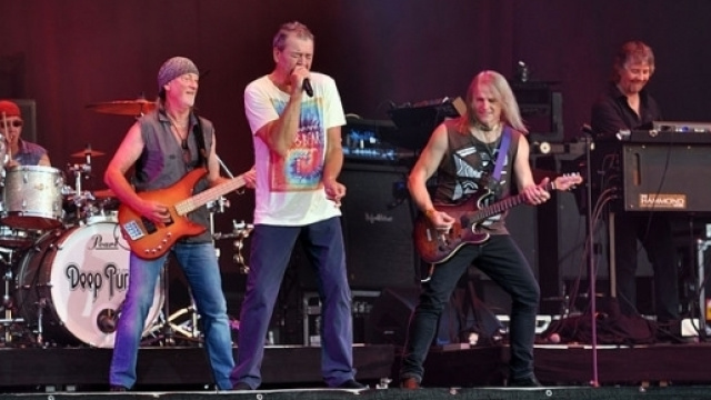 Deep Purple in concerto con l'ultima formazione che si esibir&agrave; a Milano il 27 giugno.
