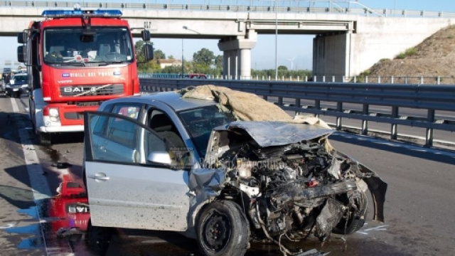 Sicilia, 21enne perde la vita a causa di un sinistro. (foto di repertorio)