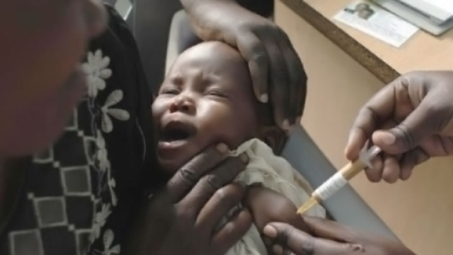 Vaccini contro il morbillo in Sud Sudan: gestione disastrosa della campagna vaccinazioni uccide 15 bambini - foto: almanacco.org