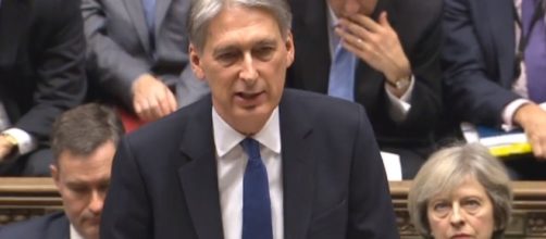 Autumn Statement 2016 Philip Hammond on his way to Parliament to ... - thesun.co.uk