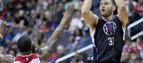 Griffin shooting over Morris | Wikimedia