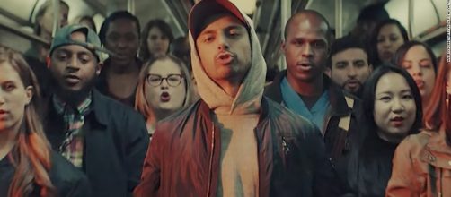 'Immigrants' song from 'Hamilton Mixtape' invites viewer to look 'how far' immigrants have come. / from Pixabay.com