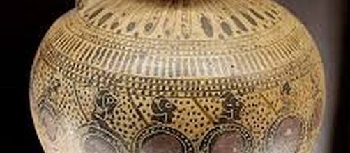 Urn for cremation [Image: commons.wikipedia.org]