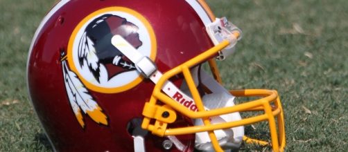 Washington Redskins helmet (Keith Allison Flickr)