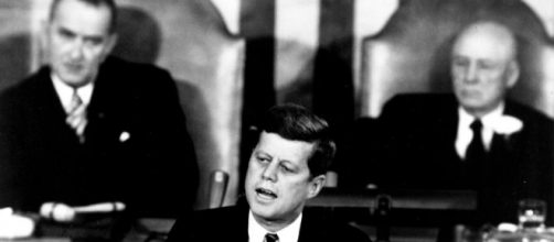 Why Do People Persist in Denying the Moon Landings? | National Air ... - si.edu