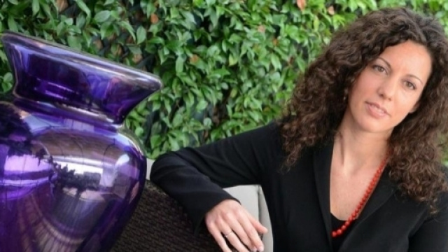 Storie di perife Silvia Avallone questa sera &egrave; a Modena