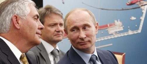 Tillerson jabs at Russia over Syria's chemical weapons use, cites ... - bostonglobe.com