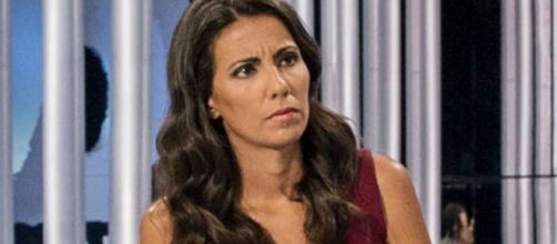 La periodista Ana Pastor algo enfadada