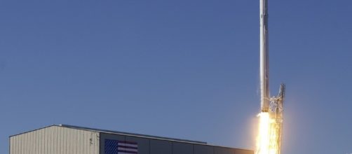 Lift-off Launch Rocket Launch Spacex / CCO Public Domain via Pexel