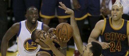 Warriors whip Cavaliers 110-77 to take 2-0 NBA Finals lead | News OK - newsok.com
