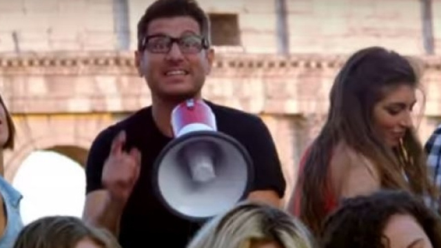 Enrico Papi possibile protagonista del GF Vip