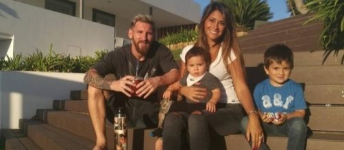 Messi celebra su doblete en familia - mundodeportivo.com