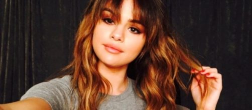 Selena Gomez praises ex-boyfriend Justin Bieber for his performance at the Manchester benefit concert. (Facebook/Selena Gomez)