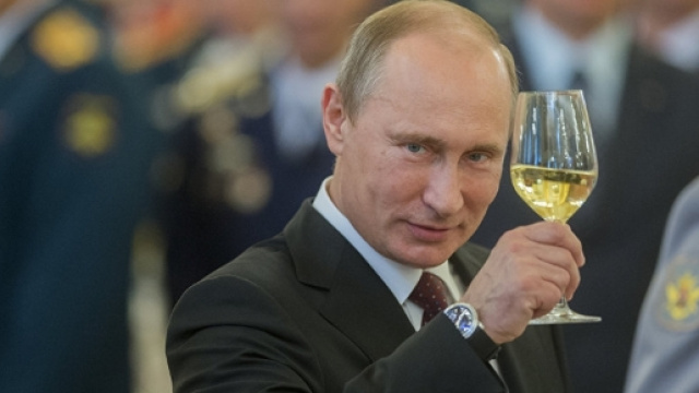 8 marzo, gli auguri di Putin alle donne - sputniknews.com