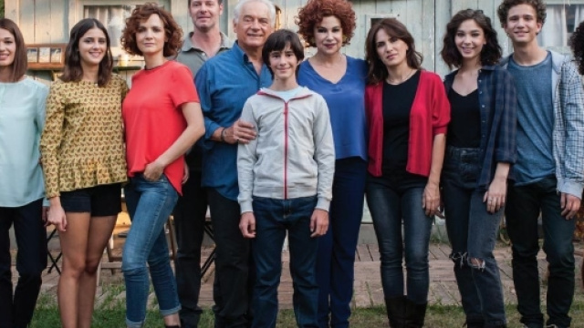 Anticipazioni Tutto Pu&ograve; Succedere: Sara ceder&agrave; al bel poliziotto ... - talkylife.it