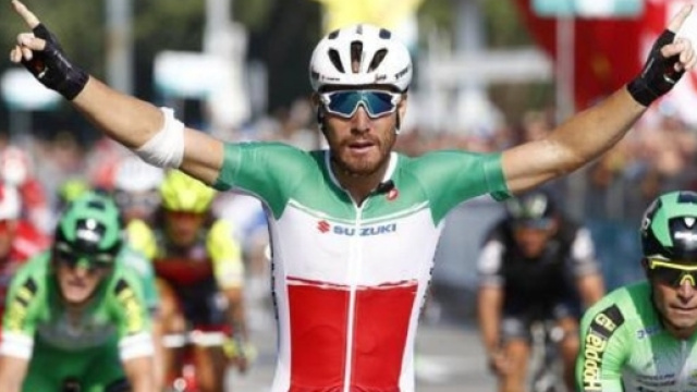 Giacomo Nizzolo in maglia tricolore