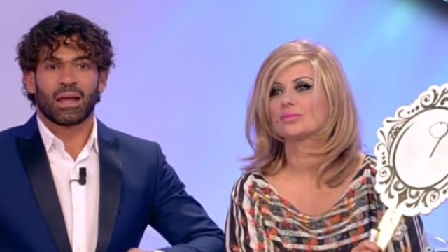 Uomini e Donne: Tina Cipollari contro tutti