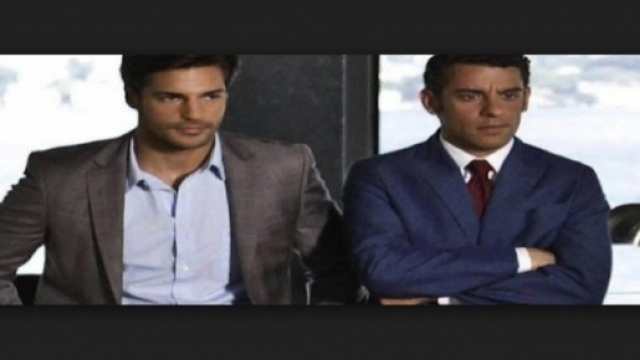 Ayaz e Mete da amici per la pelle diventano rivali.