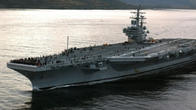 La USS 'Ronald Reagan', una delle due portaerei statunitensi impegnate in manovre congiunte con la marina sudcoreana