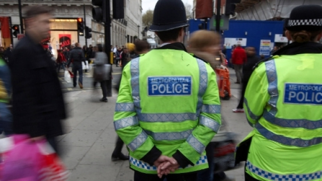 Londra, bimbo di 10 anni arrestato ha aggredito le sue insegnanti - fanpage.it