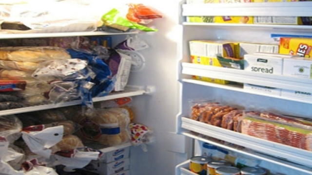 L'utilit&agrave; di lasciare una moneta in frigo prima di partire