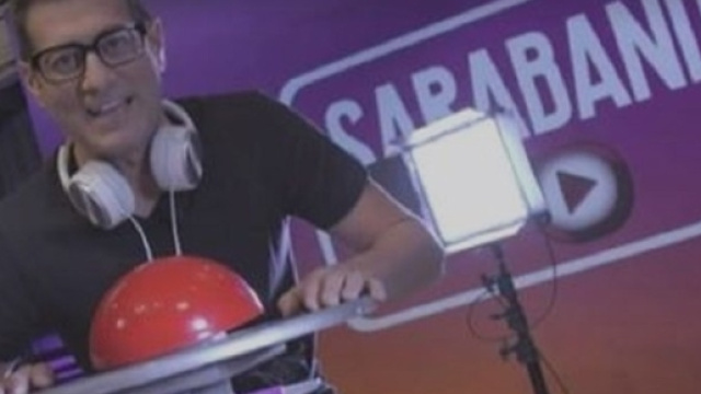 Il ritorno di Enrico Papi con Sarabanda