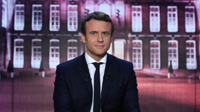 Macron bouleverse l'espace politique et l&eacute;gislatif fran&ccedil;ais