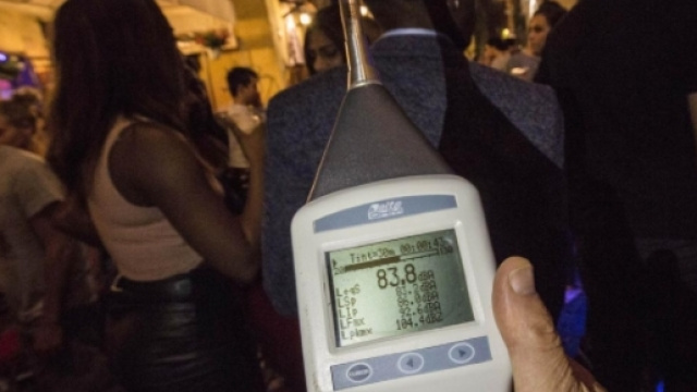 movida a piazza bologna supera i decibel consentiti