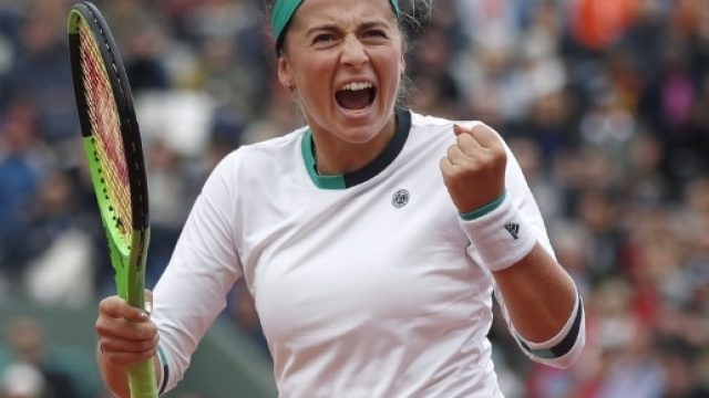 Roland Garros, dalla pioggia spunta la Ostapenko: batte la ... - ilmessaggero.it