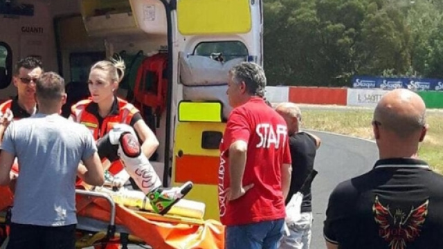 Max Biaggi trasportato in ospedale dopo l'incidente