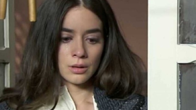 Una Vita, trame: Mauro lascia Teresa alle cure di Celia