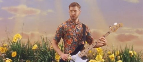 Calvin Harris has the "feels" in his new track with Big Sean, Pharell Williams, and Katy Perry. (YouTube/CalvinHarrisVEVO)