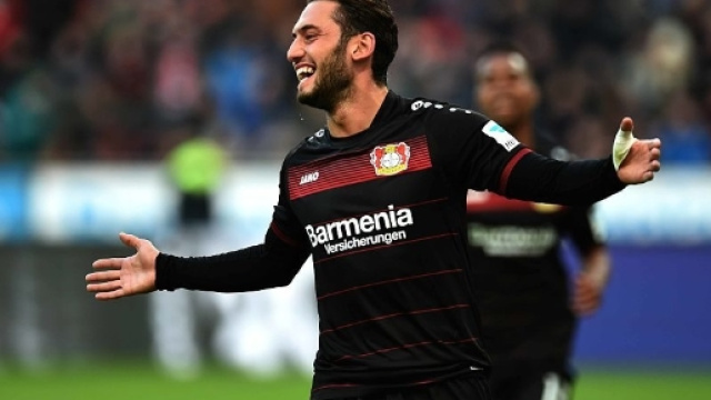 Calciomercato Milan: Calhanoglu sesto colpo dei rossoneri