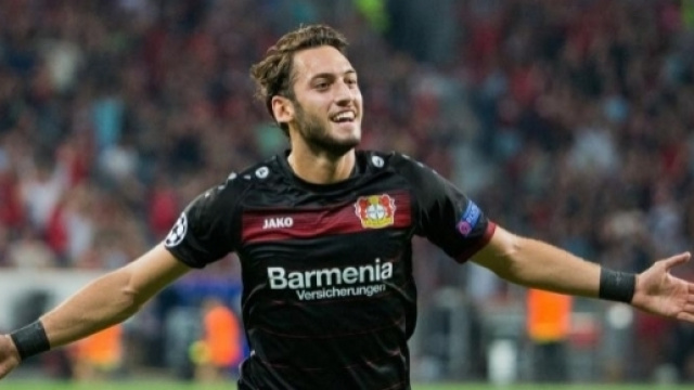 Calciomercato Milan interminabile: ecco pure &Ccedil;alhanoğlu! - mondiali.net