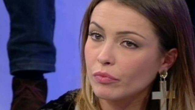 Uomini e Donne, Valentina Rapisarda ai ferri corti con l'ex Andrea Cereoli