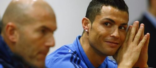 Cristiano Ronaldo: Zinedine Zidane should stay on as Real Madrid ... - eurosport.com