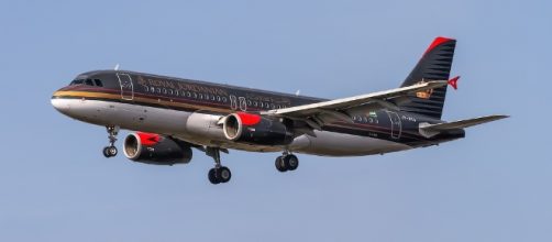 Royal Jordanian and Kuwait Airways passengers can now carry laptops in cabin / Photo via Oliver Holzbauer, Flickr