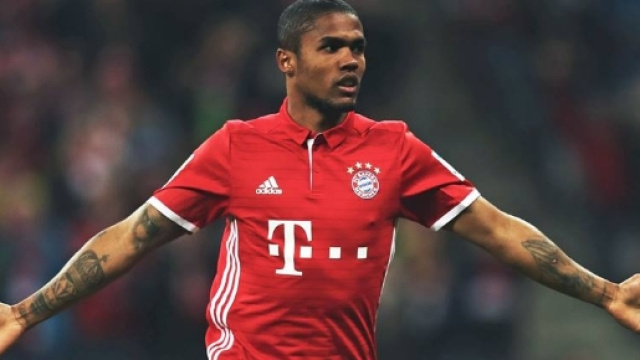 Premium Sport: "Chiusura vicina per Douglas Costa, ma non &egrave; ancora ... - spazioj.it