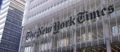 New York Times building. / [Image by Sam Chills via Flickr, CC BY 2.0]