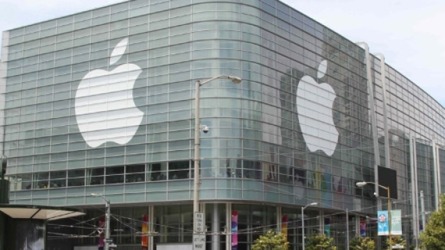 Apple, a Napoli il primo centro europeo: previsti 600 posti di lavoro - today.it