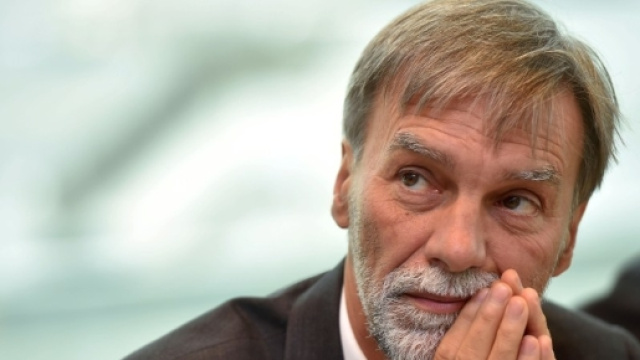 Case, l'annuncio di Delrio: "Sar&agrave; obbligatorio il certificato di stabilit&agrave;"