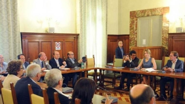 Contratto statali, le 85 euro un sogno, tutto si livella verso il basso