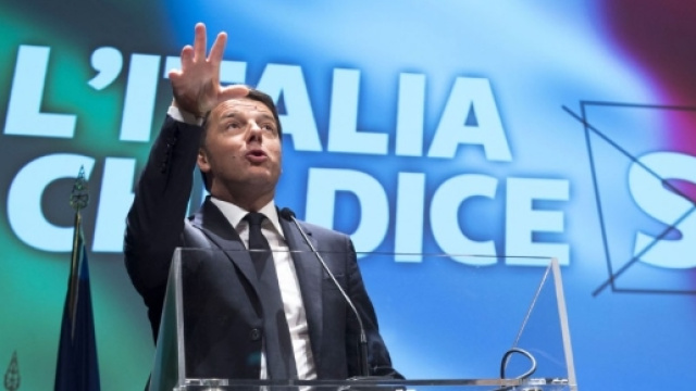 Politica | Renzi durante la campagna per il referendum
