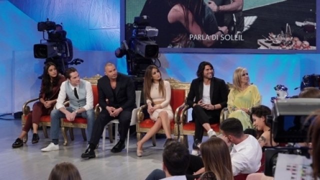 Uomini e Donne, ex tronista al centro delle ultime gossip news