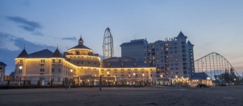 Cedar Point's Hotel Breakers in Sandusky | Hotel Rates & Reviews ... - orbitz.com