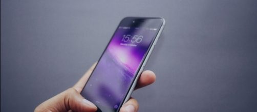 iPhone 8 may start at $1200/Photo via Hamza Butt, Flickr