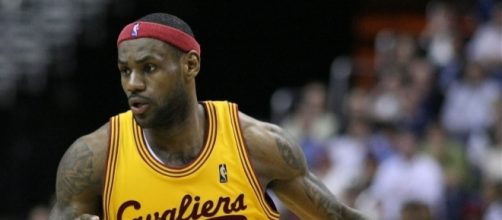 LeBron James reportedly wants to leave Cleveland and join the Lakers in 2018 &ndash; Keith Allison via WikiCommons