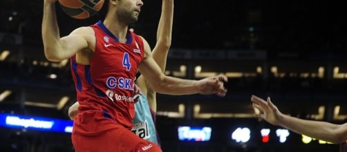 Milos with the nifty pass v [Image source: Youtube Screen grab]